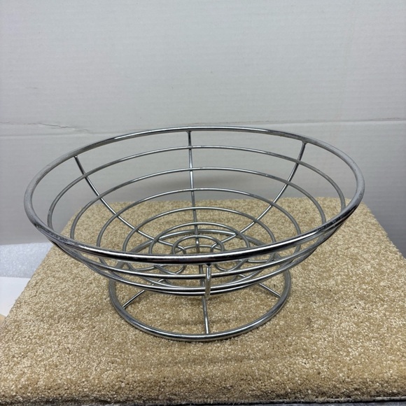 Contemporary Heavy Chrome 12” Wire Fruit Bread Vegetable Kitchen Basket Decor - Picture 2 of 5